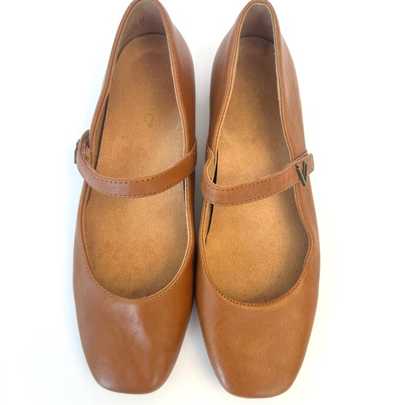 Vionic Alameda Mary Jane flats in tan leather, size 8 - Picture 5 of 8